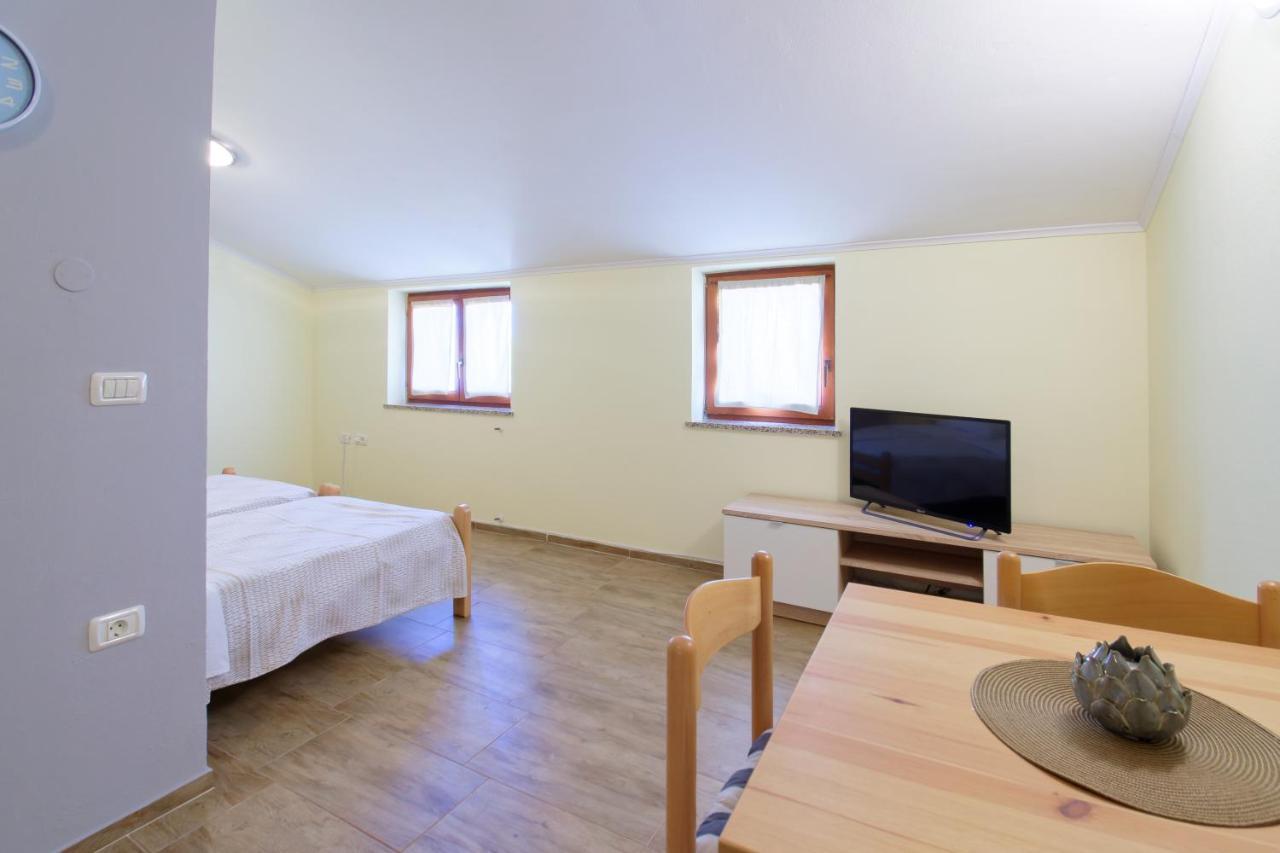 Apartments Belvedere By Rent Istria Plovanija Exteriör bild