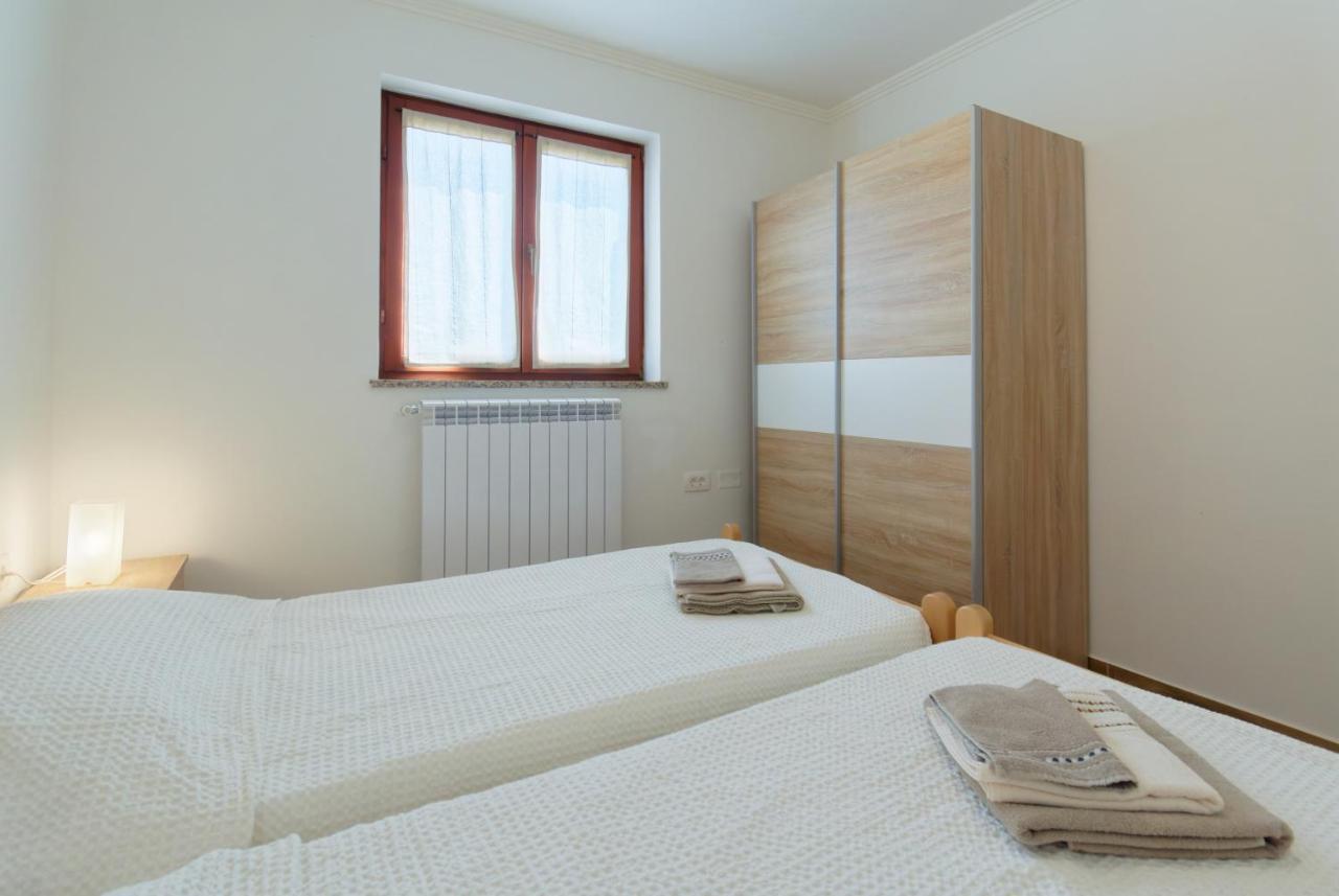 Apartments Belvedere By Rent Istria Plovanija Exteriör bild
